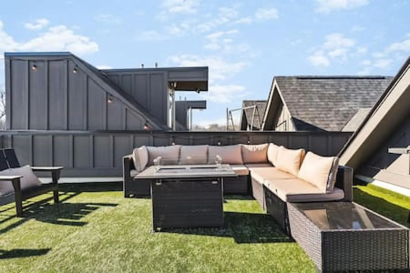 Gorgeous East Nashville House With 9 Beds, Garage, Rooftop Patio 美国