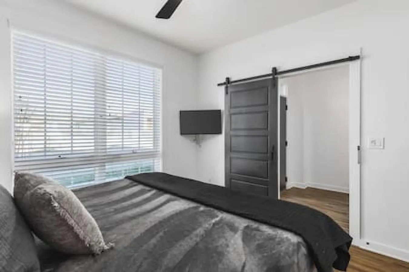Gorgeous East Nashville House With 9 Beds, Garage, Rooftop Patio Holiday home